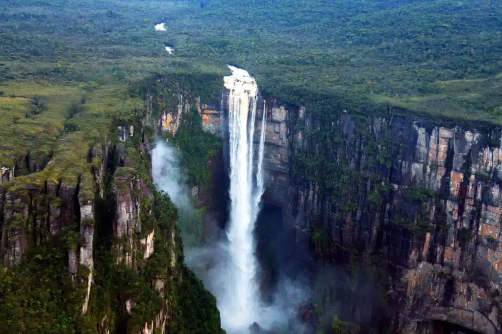 Angel-Falls-Salto-Angel-3-jpeg