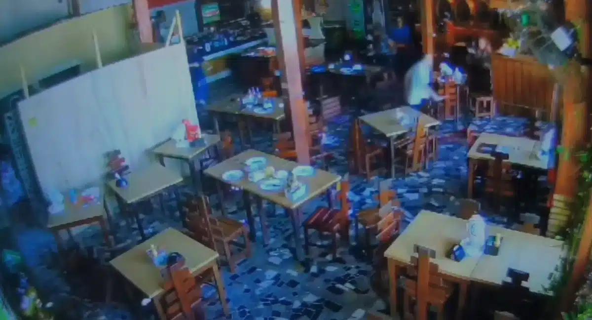 Garçom - Ataque vereador