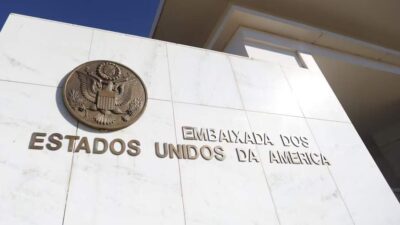 Mais da metade das embaixadas dos Estados Unidos estão sem embaixador