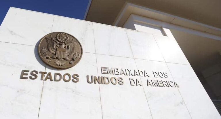 Mais da metade das embaixadas dos Estados Unidos estão sem embaixador